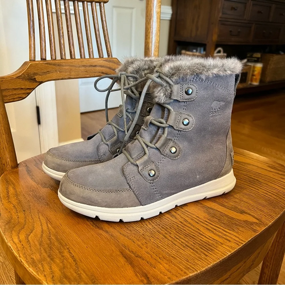 Sorel Explorer Joan Winter Boots Fur Waterproof Women’s Size 9